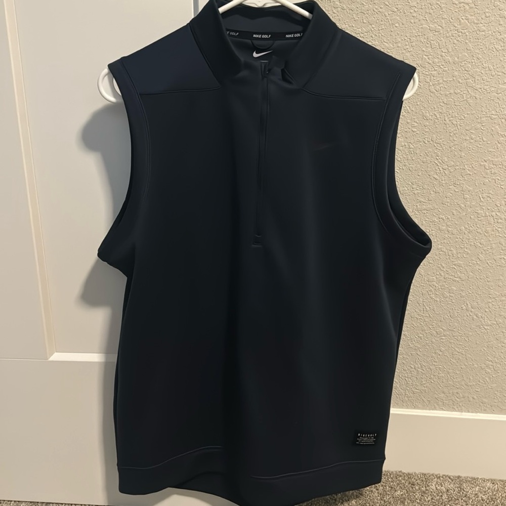 Nike golf vest